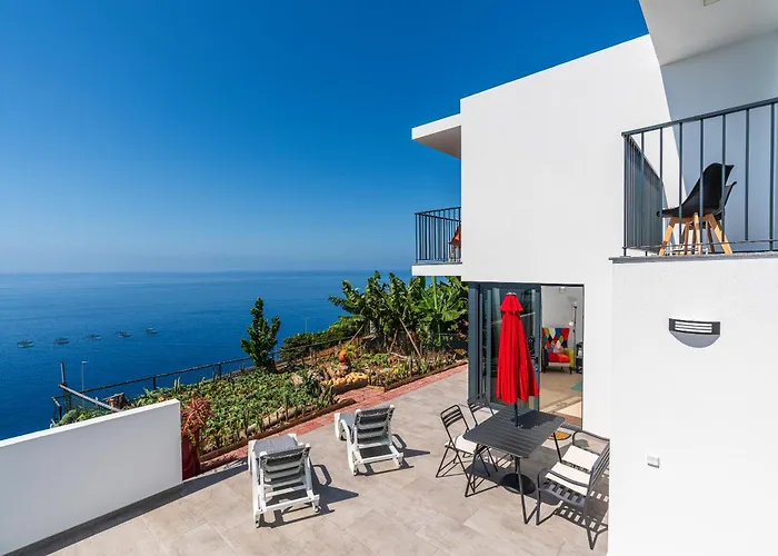 Mouras House, Arco Da Calheta