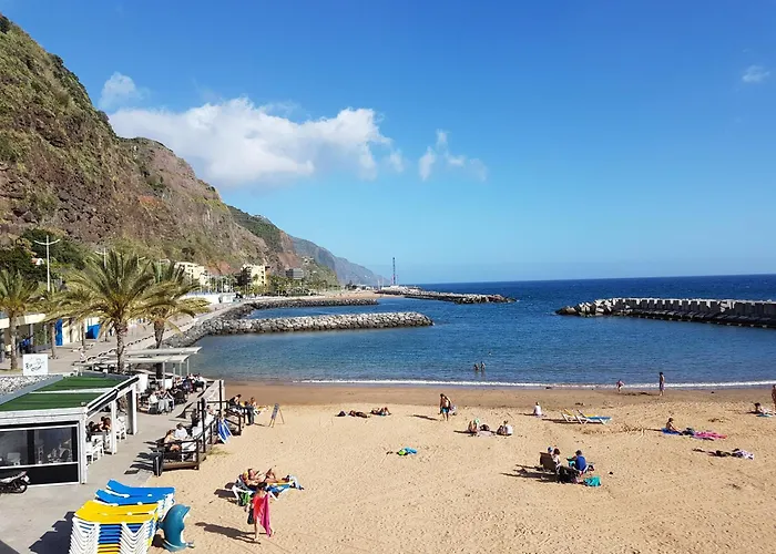 Cozy Penthouse By Holiday Rental Madeira
