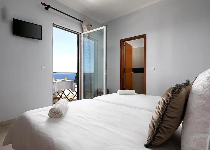 Perola Views Inn By Madeira Sun Travel