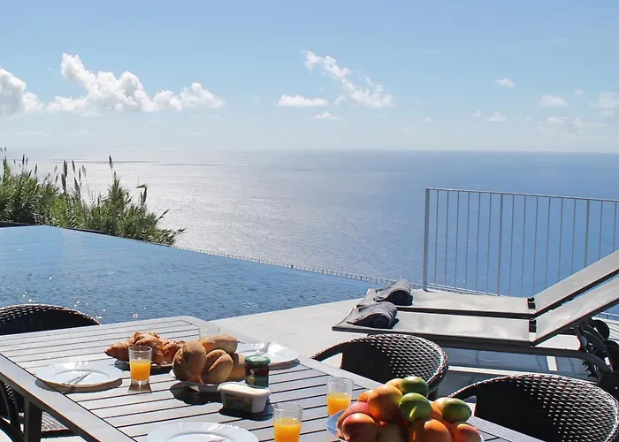 Spectacular Calheta Villa Villa Cliffscape 3 Bedrooms Panoramic Sea Views Well-Furnished In