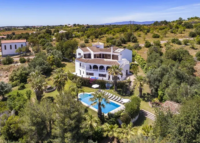 Charming Algarve Villa Villa Quinta Luz 9 Bedrooms Large Pool Snooker Table Silves