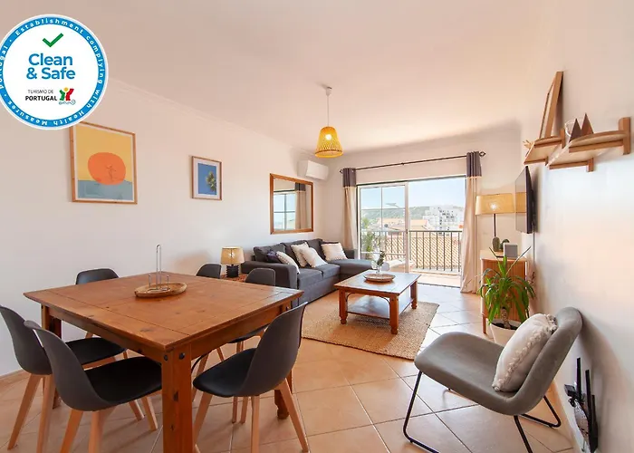 B73 - Luz Sun Holiday Apartment