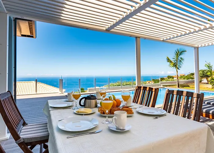 Villa Pinheira IV -Heated Swimming Pool And Jacuzzi