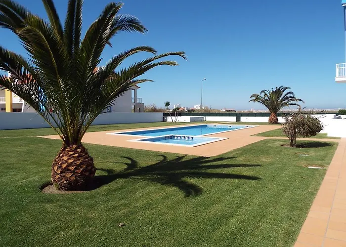 Baleal Holidays - Surf Apartment Pool With Tennis Court