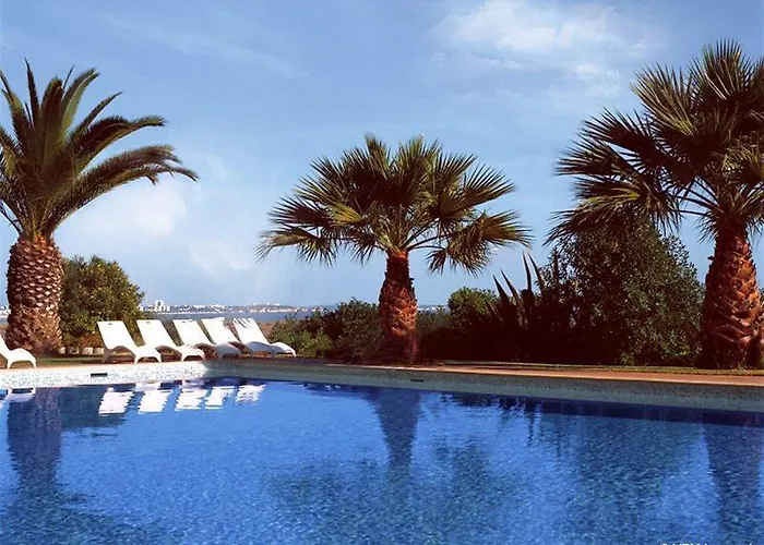 Hotel Aqua Meia Praia