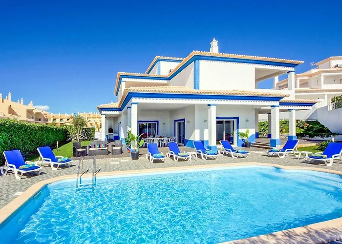 Villa Naomi