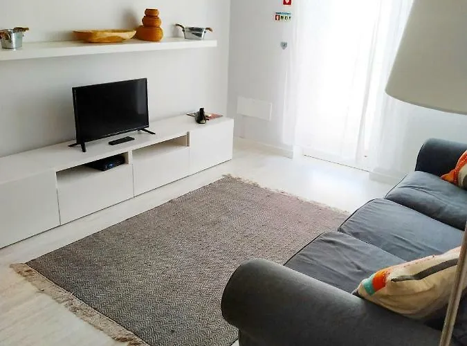 1B Carvoeiro - Casas & Papeis