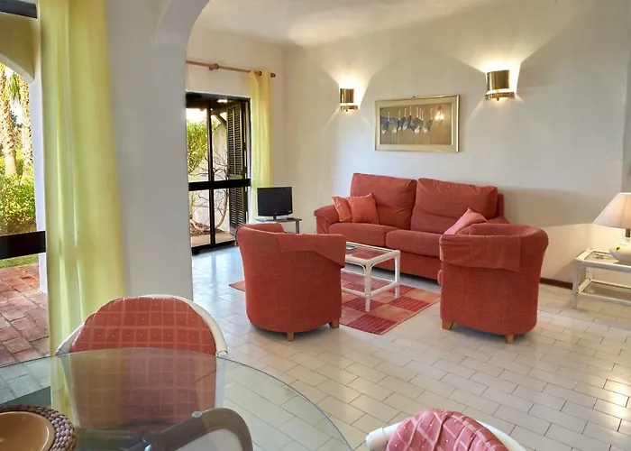 T3 Holiday Cottage Near The Beach | C225