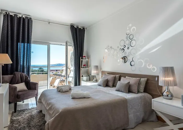 apartamento da praia acesso a 100 m com vista ao mar espectacular