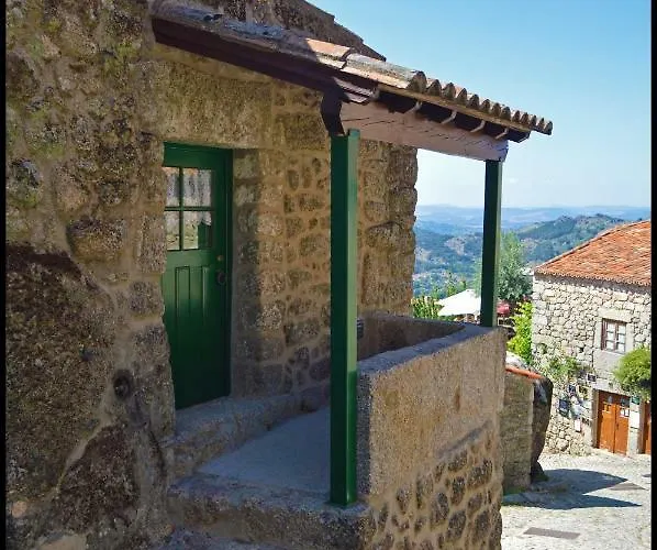 Castelo Cottages II