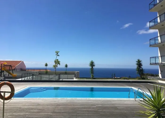 Penthouse Quinta Village Garajau