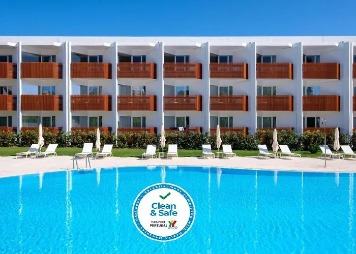 Malibu Foz Hotel - La Maison Younan