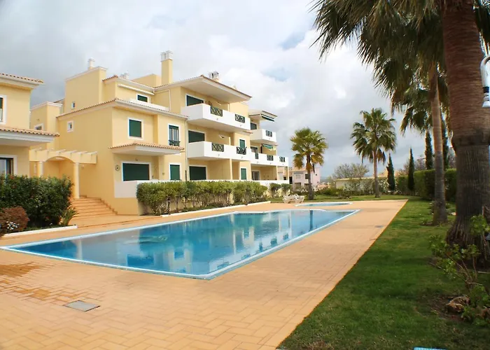 2 Bedrooms Appartement With Shared Pool Enclosed Garden And Wifi At Albufeira 5 Km Away From The Beach
