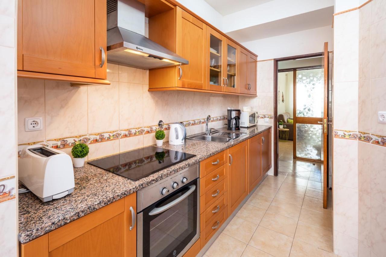 Appartement Pe Na Areia, *