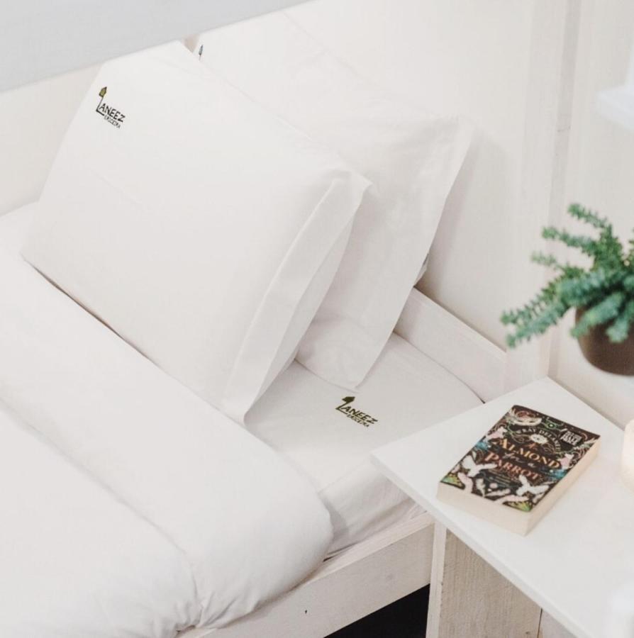 Hostel Laneez Ericeira Surf House - *