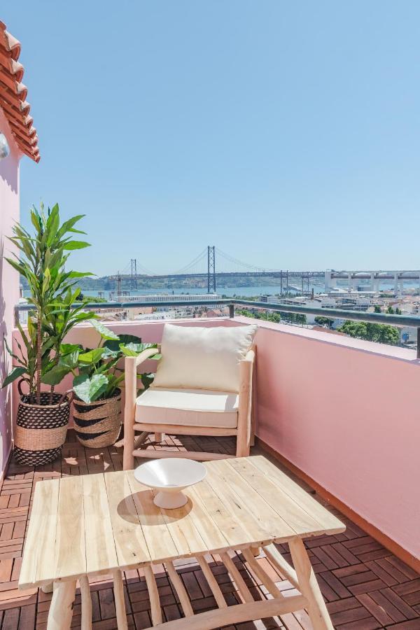 Casa Boma - Unique With Private Balcony And Panoramic Bridge View - Alcantara Iv Apartment *