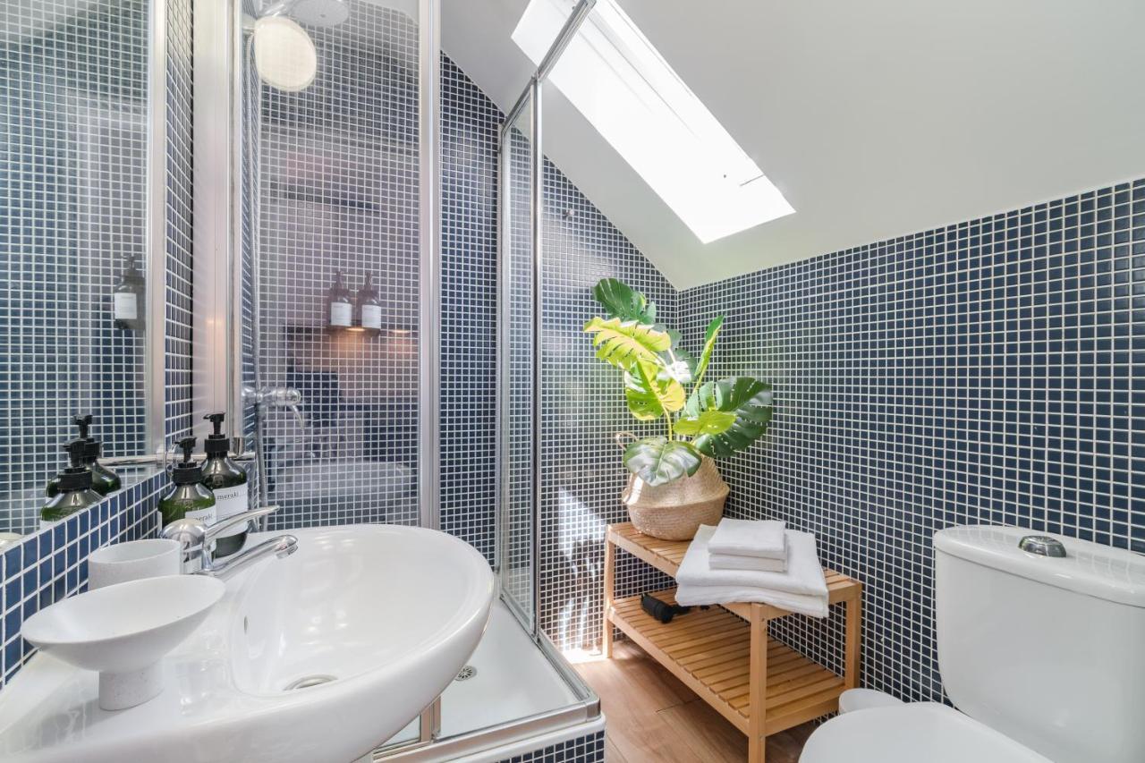 Apartment Casa Boma - Unique With Private Balcony And Panoramic Bridge View - Alcantara Iv Lisbon