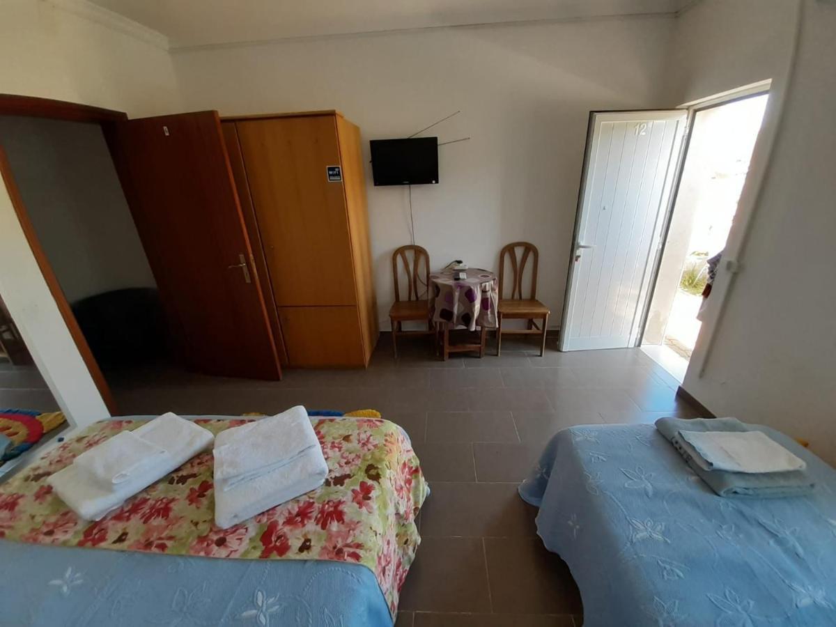Rita Guest house *