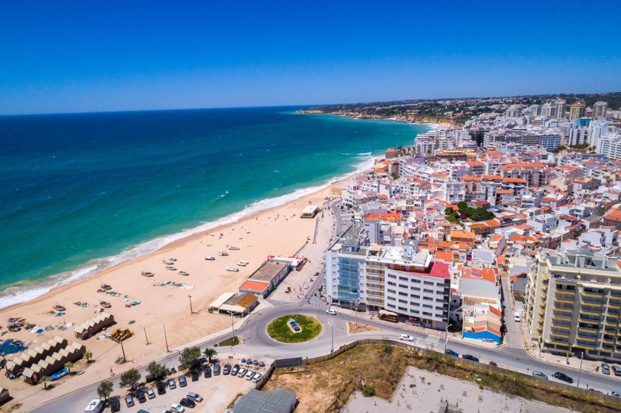 Pé Na Areia, Apartamento