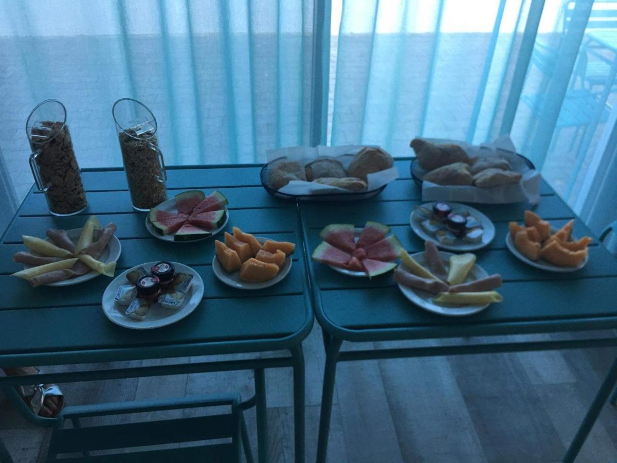 Primo Dos Caracois Bed & Breakfast