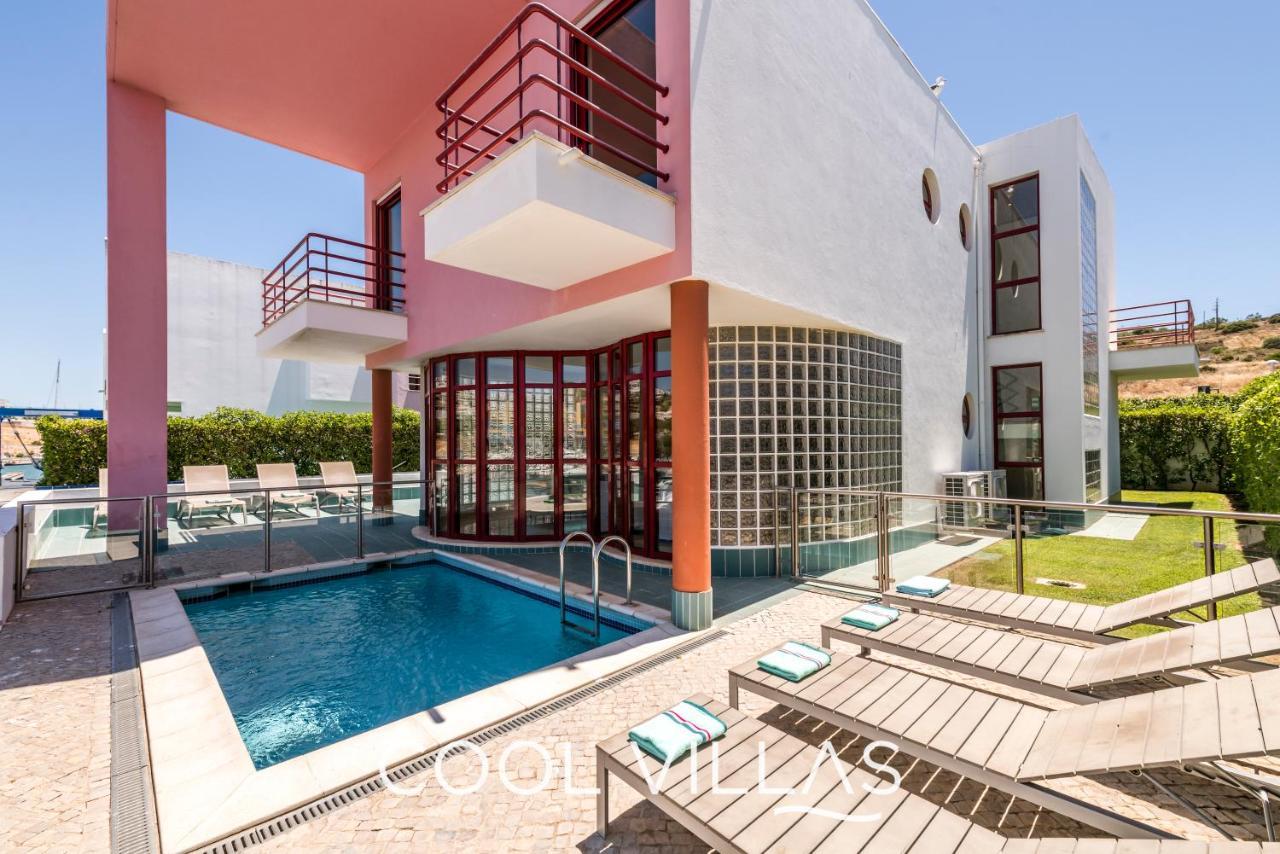 Casa de férias Acquamarina - 5 Bedroom, Water Front *