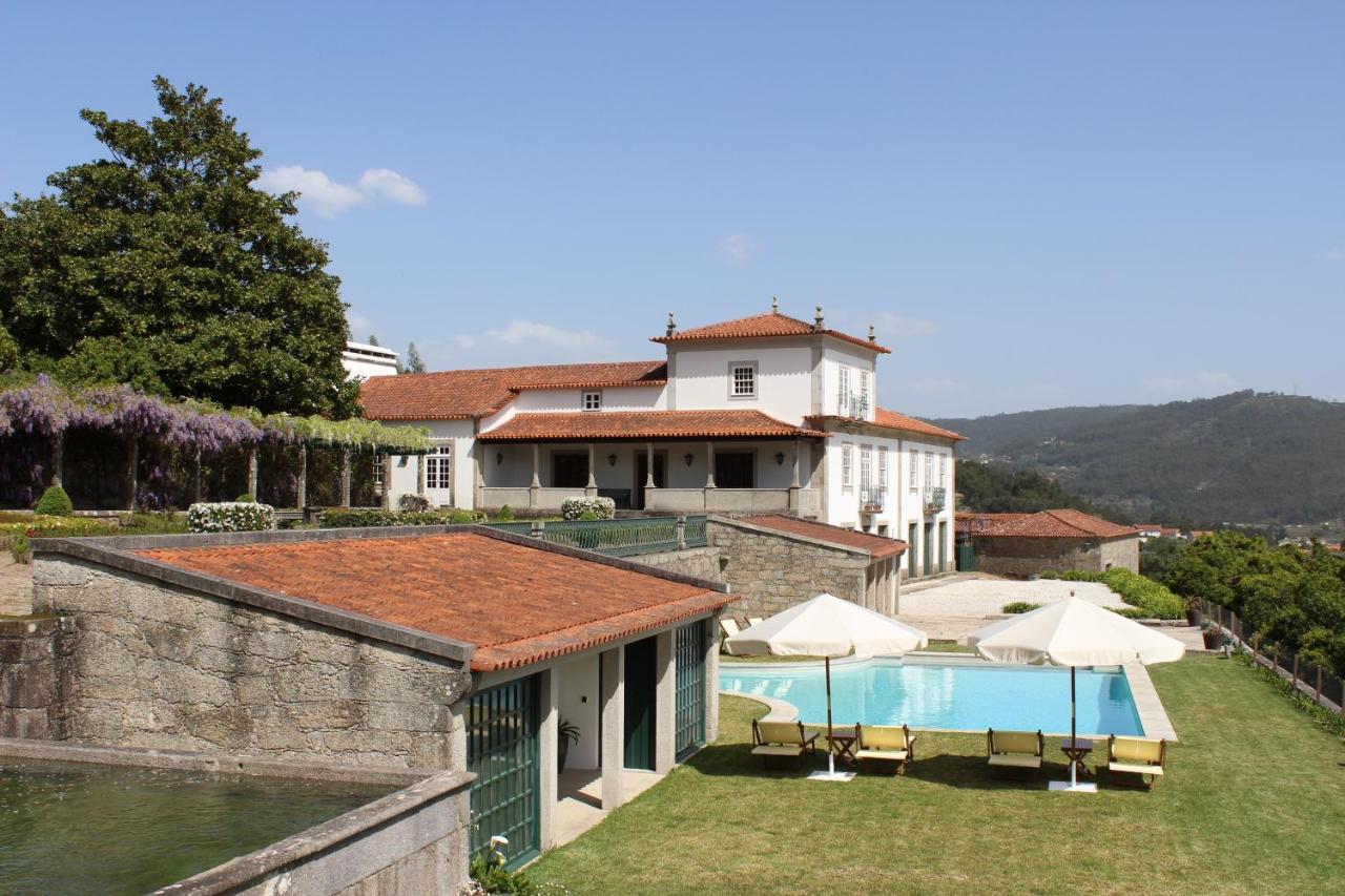 Casas Do Monte De Roques Farm stay *