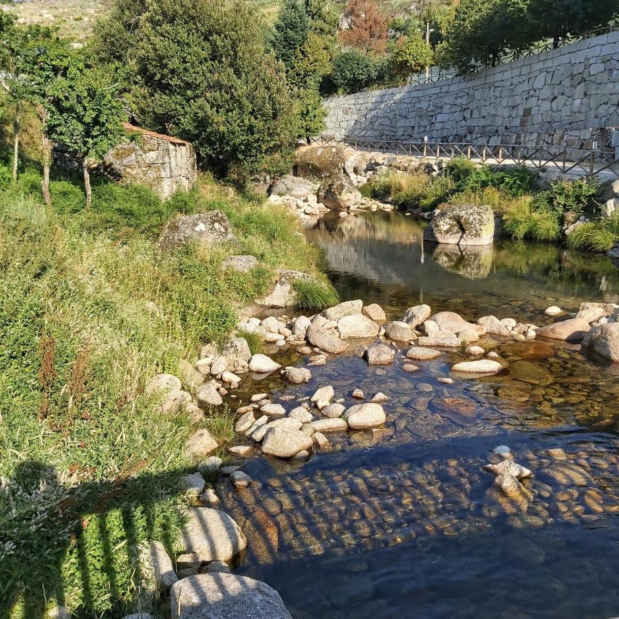 Pensión Encosta Da Serra