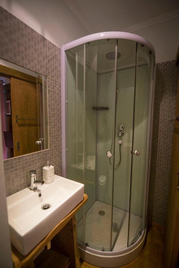 Albergue Modern & Recycled