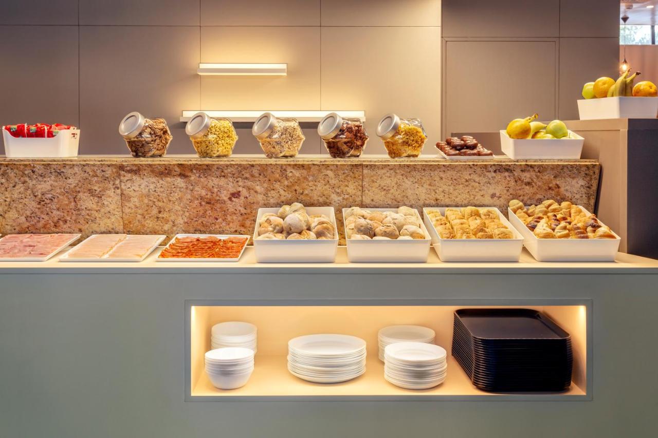 E Hotel 4*
