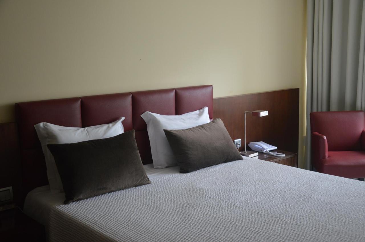 Hotel Santana &