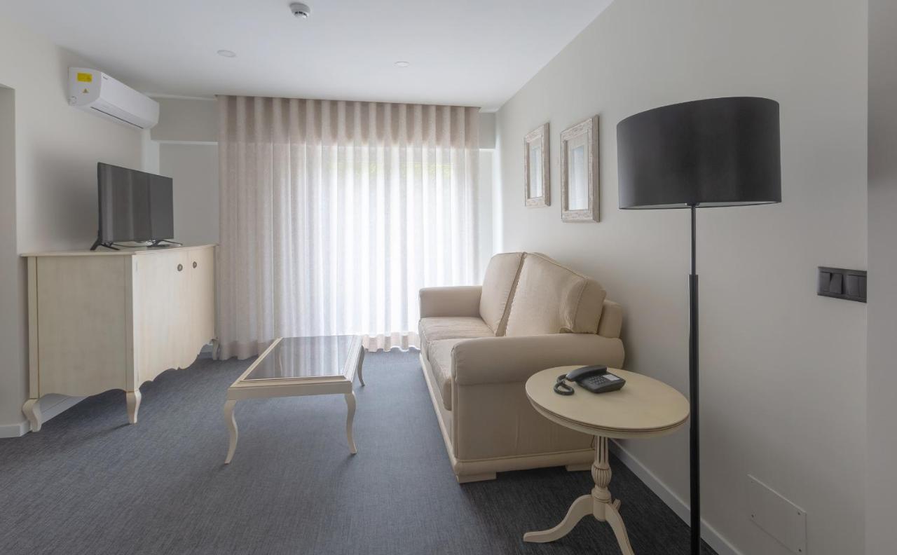 Afonso V & Hotel