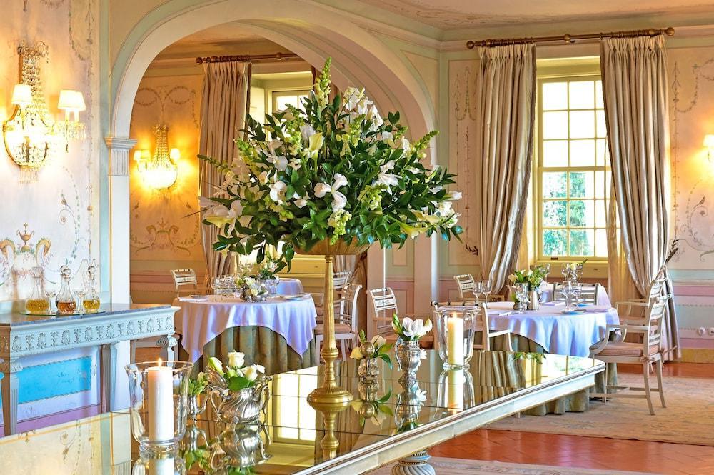 Valverde Palacio De Seteais - The Leading Of The World