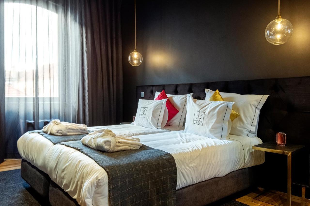 34 Hotel *
