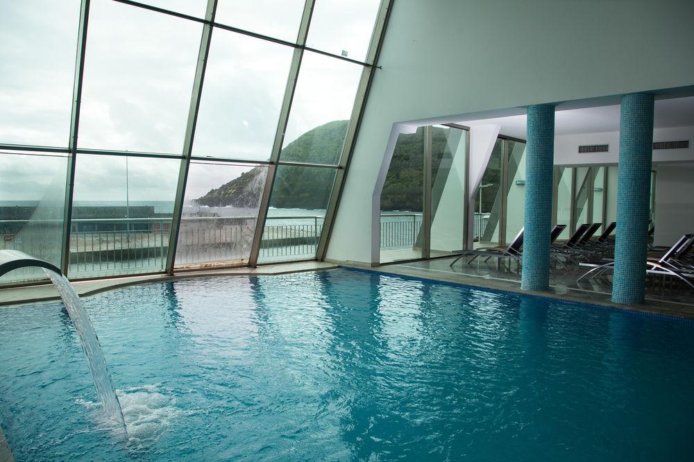 Hotel Angra Marina 5*