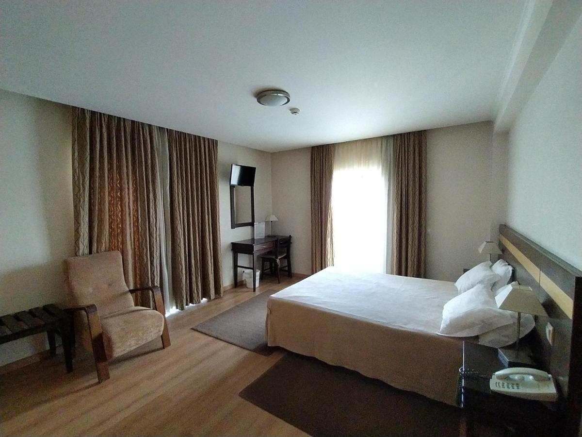 Hotel Santo Condestavel 3*