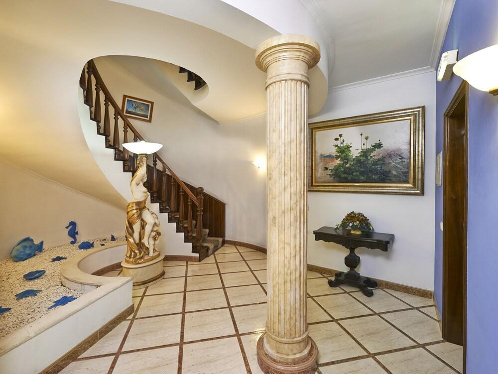 Bertolina Guest house 3*