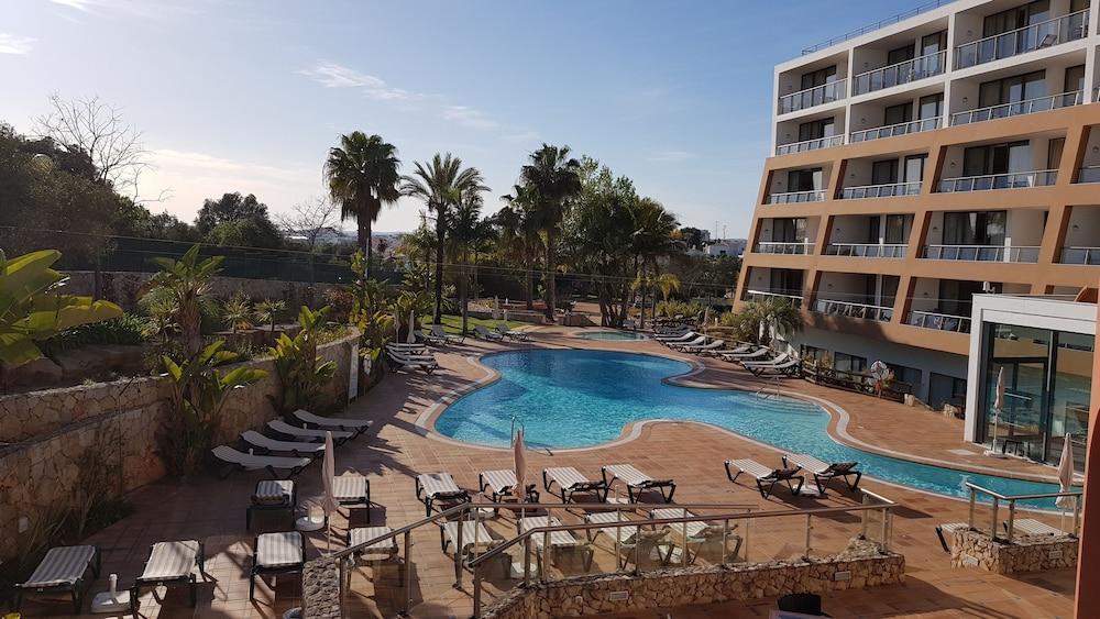 Pestana Park Aparthotel 4*