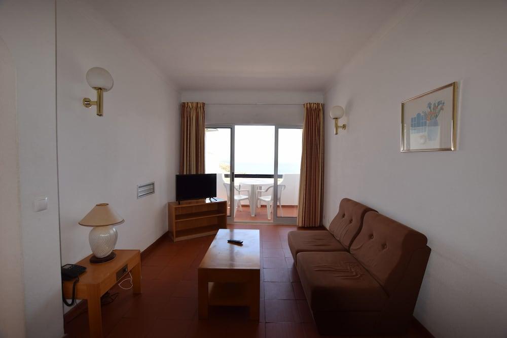 Aparthotel Navigator 3*