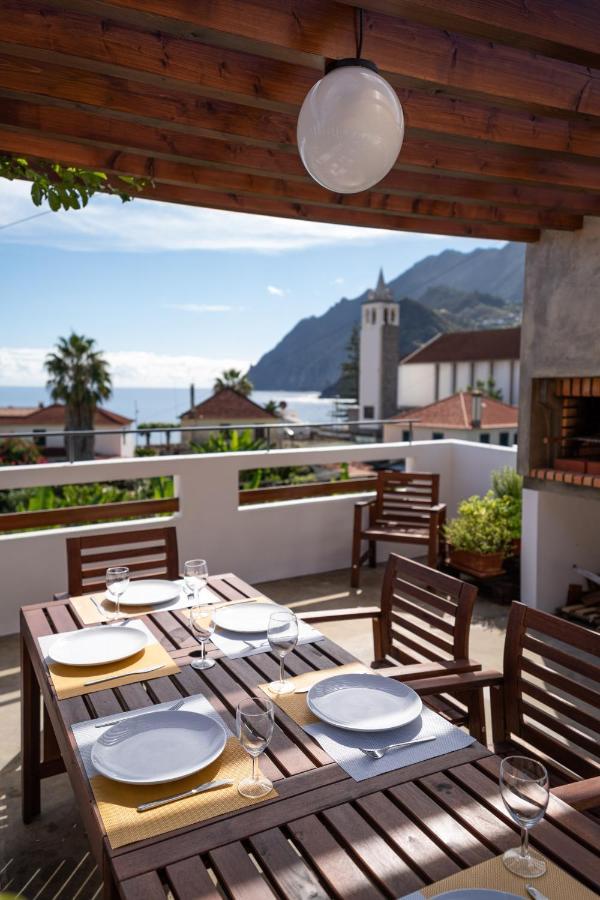 Madeira Surf Camp *