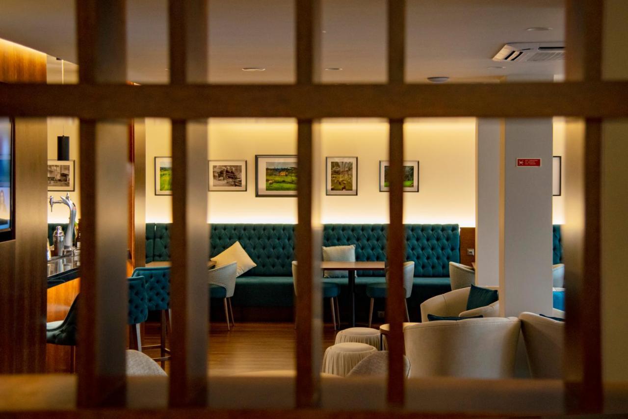 Hotel Luna De Tabua (Coimbra)