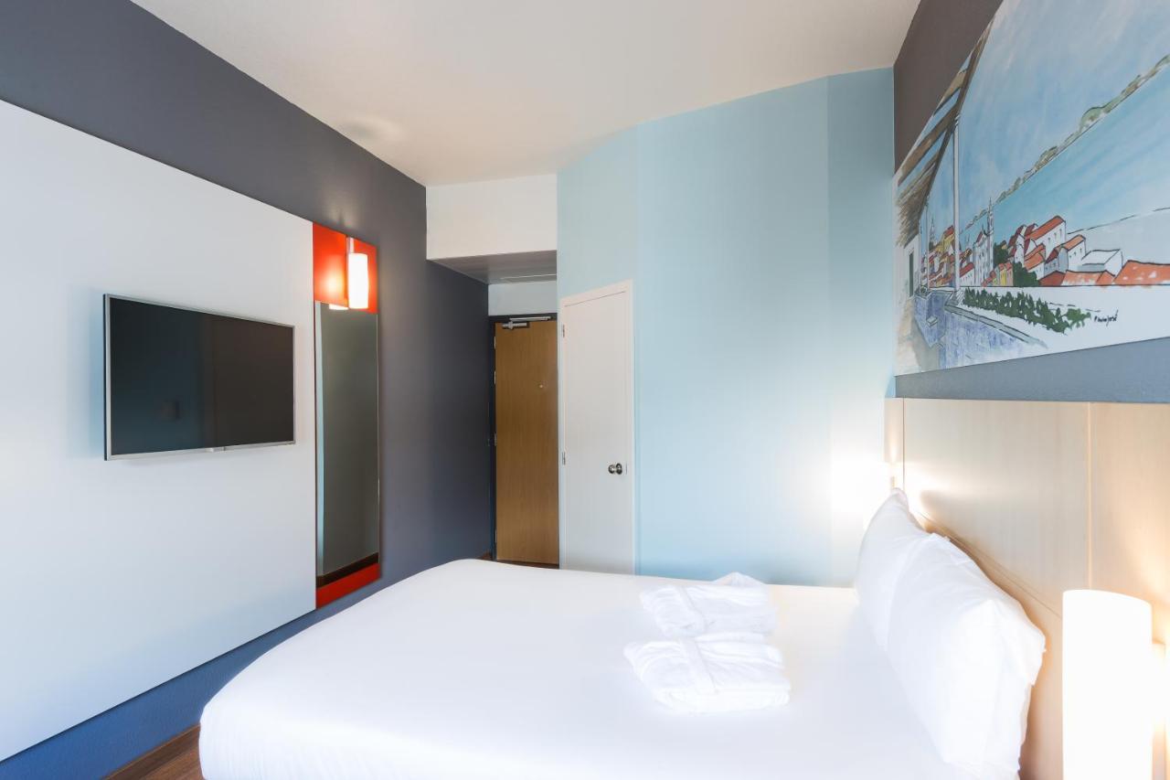 Hotel Ibis Parque Nacoes 3*