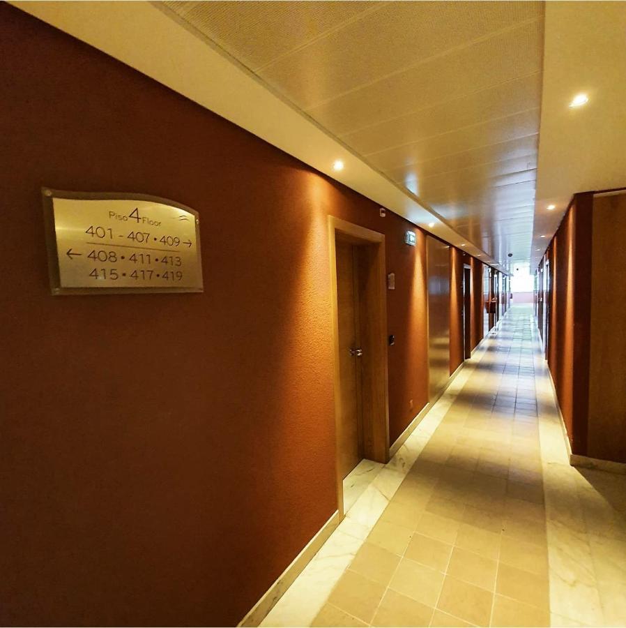 Hotel & 4*