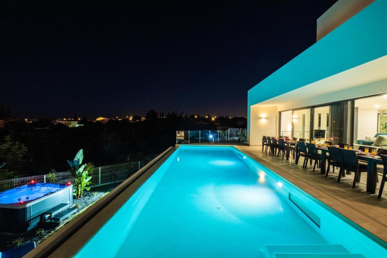 Villa Charlotte By Algarve Vacation *