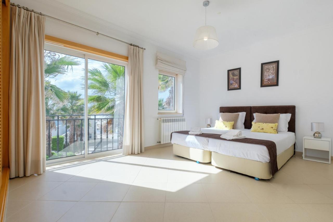 Townhouse T4 Vista Mar Holiday home