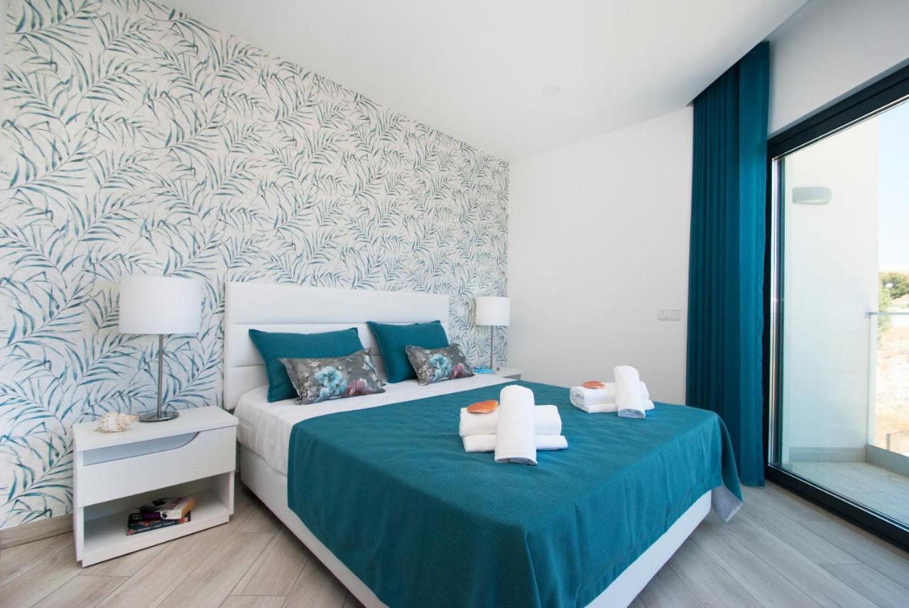 Villa Charlotte By Algarve Vacation