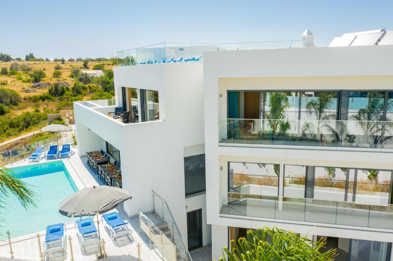 Charlotte By Algarve Vacation Villa Armacao de Pera