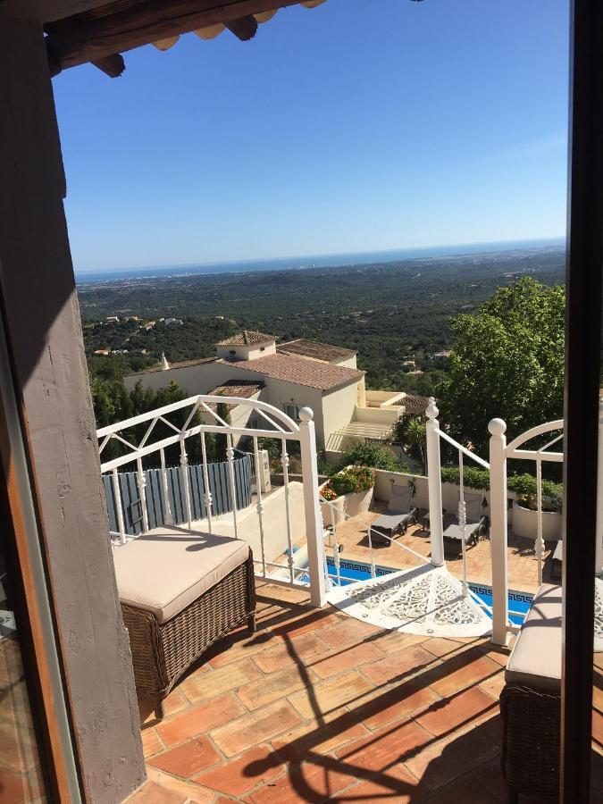 Felicidade Bed & Breakfast Loule
