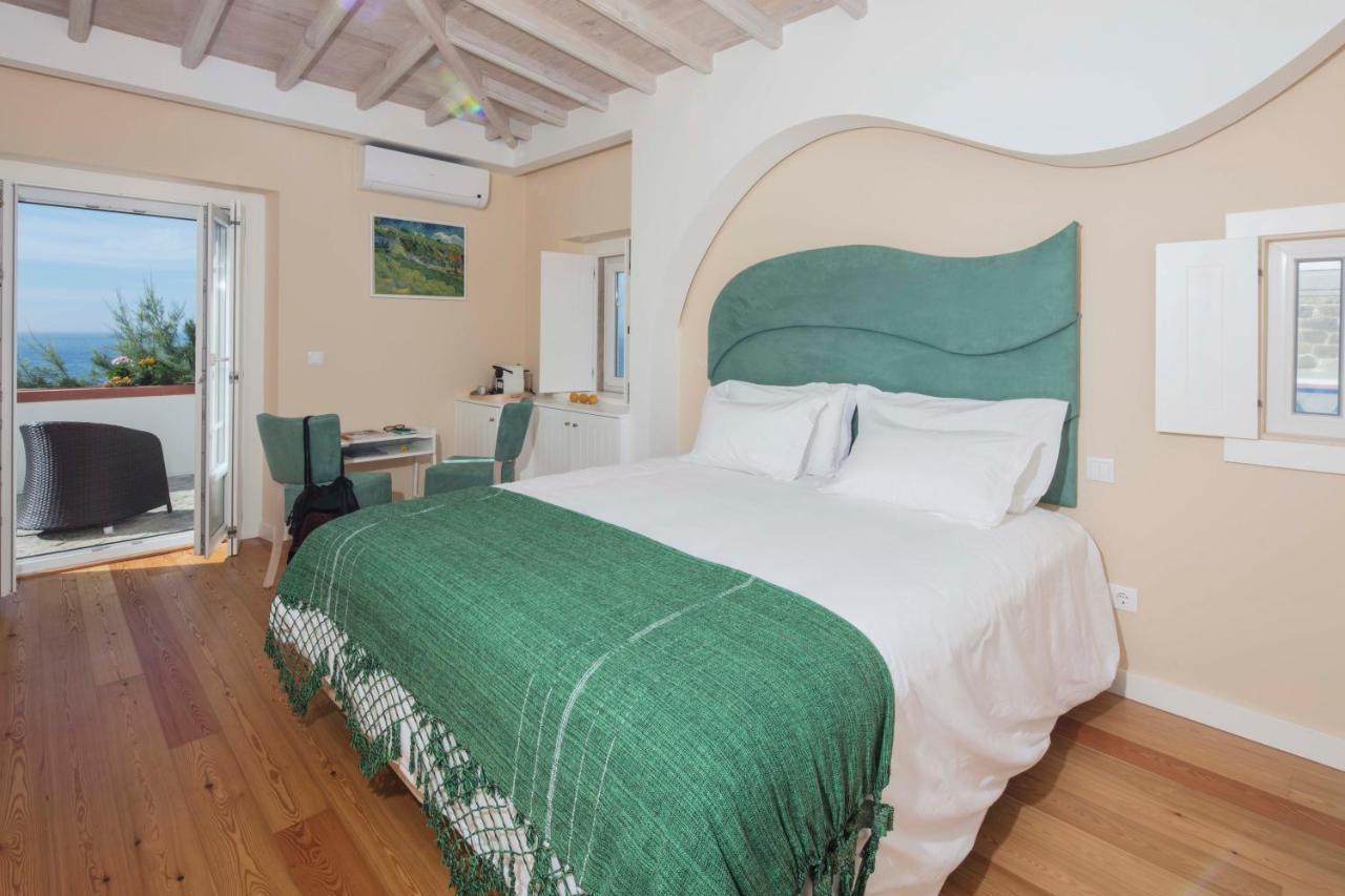O Amorzinho Sintra Bed & Breakfast *