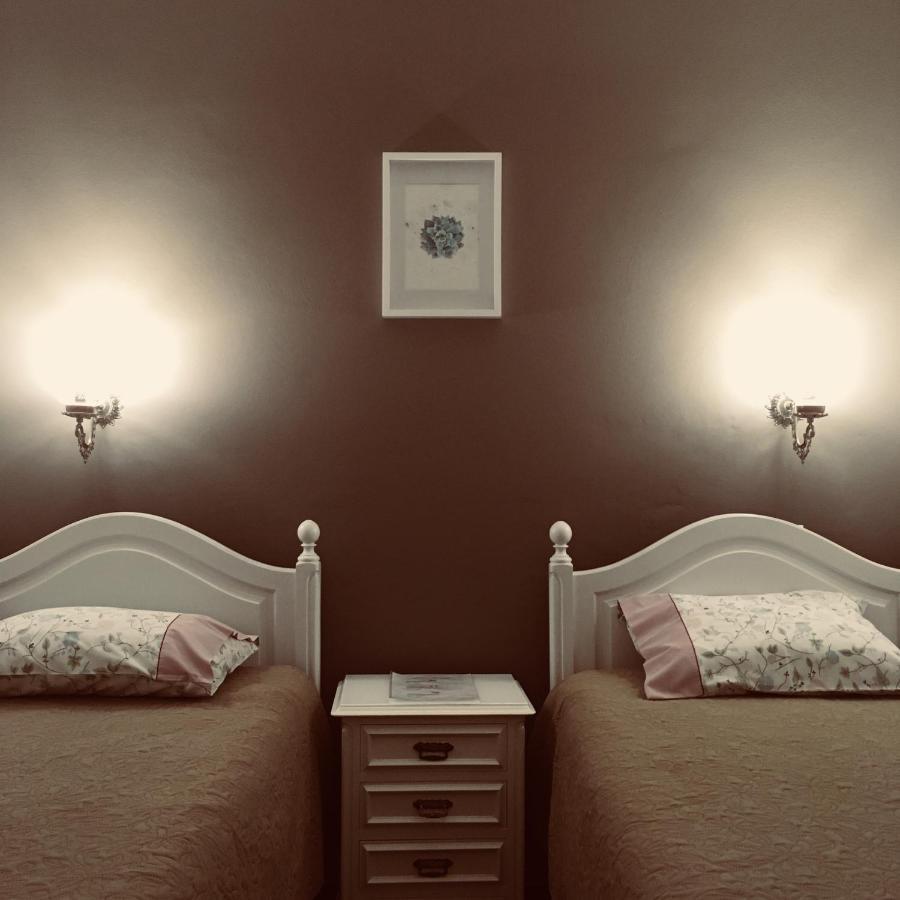 Bed & Breakfast Casa Do Til Santana (Madeira)