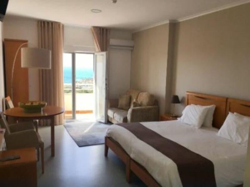 Wot Pinhalmar Hotel